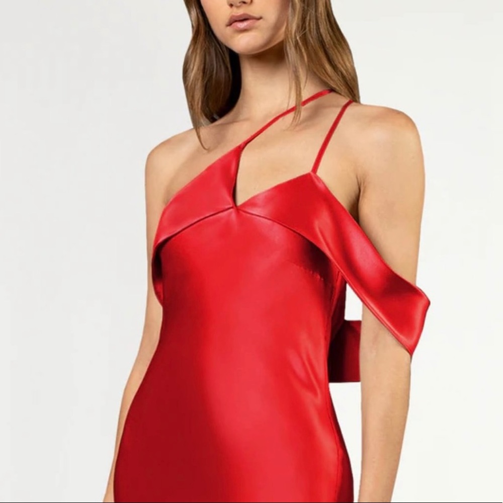 Michelle Mason Split Neckline Ruby Gown (OPEN TO OFFERS!)